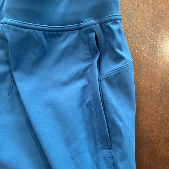 Lululemon pants - Picture 6 of 6